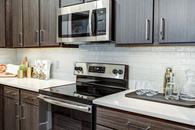 Icon Apartment Homes at Ferguson Farm