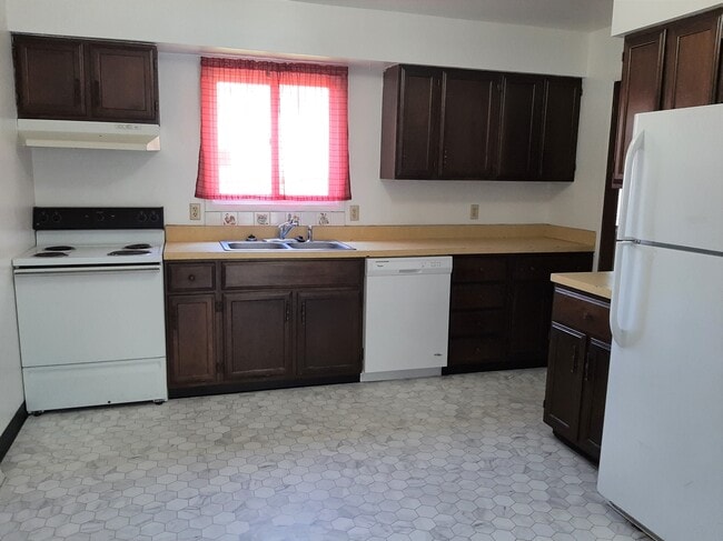 Photo - 618 N Terrace Dr