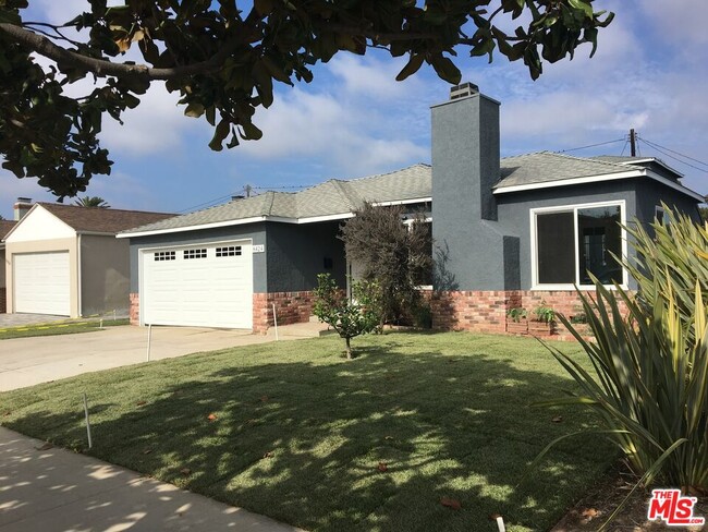 Building Photo - 8424 Gonzaga Ave Rental