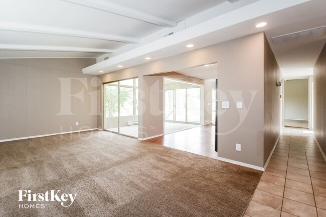 Photo - 2405 Brook Dr