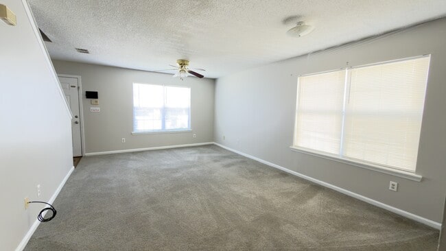 Photo - 339 Brookfield Rd