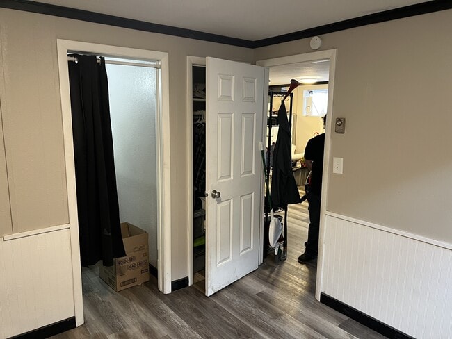 418 Forest Ave N Unit 3
