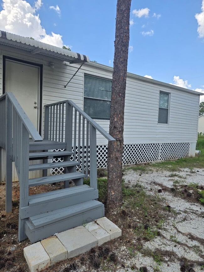 Building Photo - 1006 W Maxanna Blvd