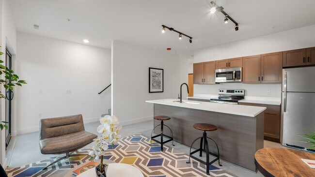 Woodward Heights Apartments - Woodward Heights Apartments