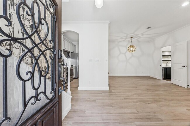 Photo - 3303 Pecos St Unit B