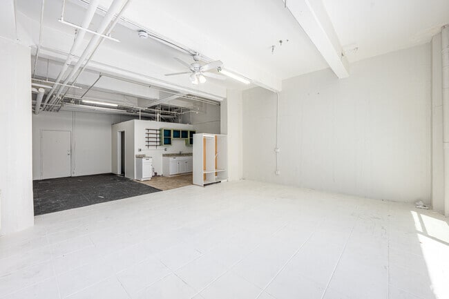 Loft - 898SF - Bedroom