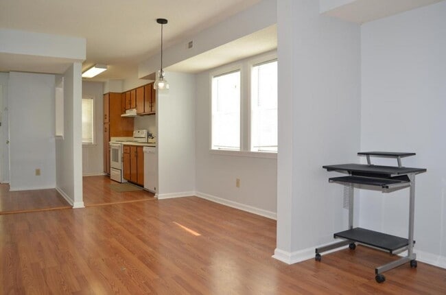 Photo - 249 Schultz St