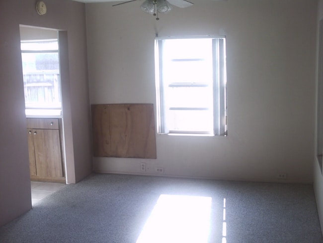 Photo - 1328 Illinois Ave