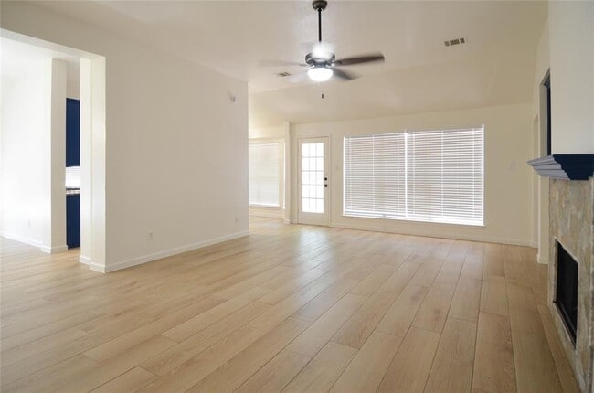 Photo - 506 Pleasant Valley Dr