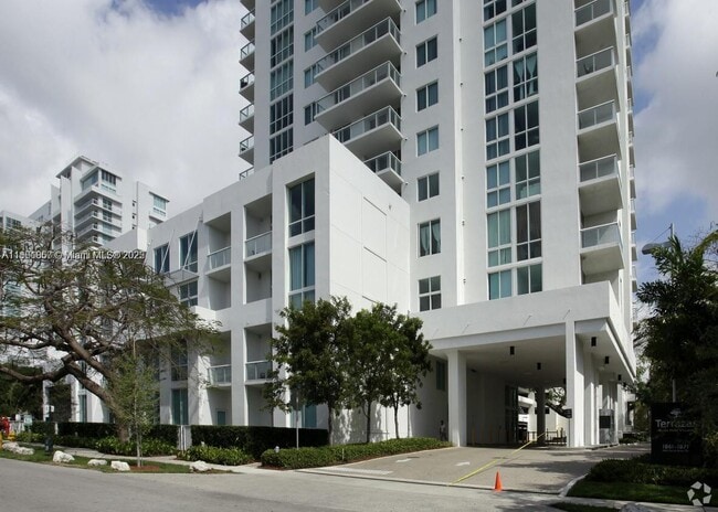 Building Photo - 1861 NW S River Dr Unit 1602 Rental