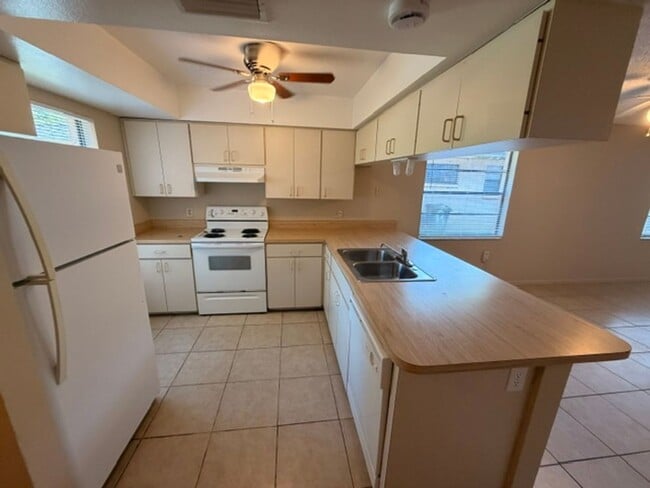 Photo - 4445 Worcester Rd