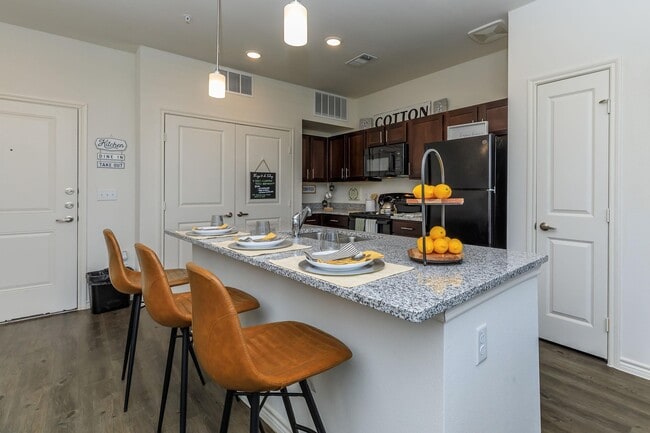 Building Photo - Limestone Ridge (55+) Income Restricted Rental
