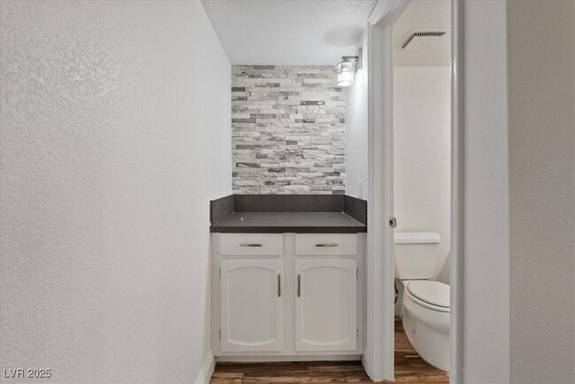 Building Photo - 3388 Pavlo St