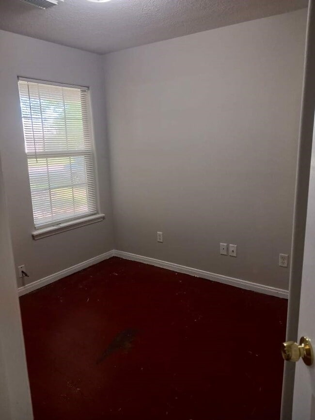 Photo - 118 Lindley Dr