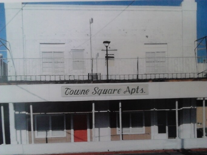 Towne Square Apartments - Towne Square Apartments
