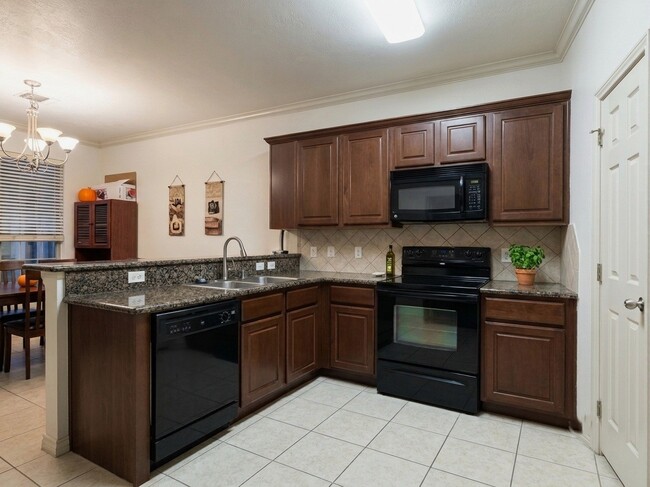 Photo - 107 Forest Dr Loop