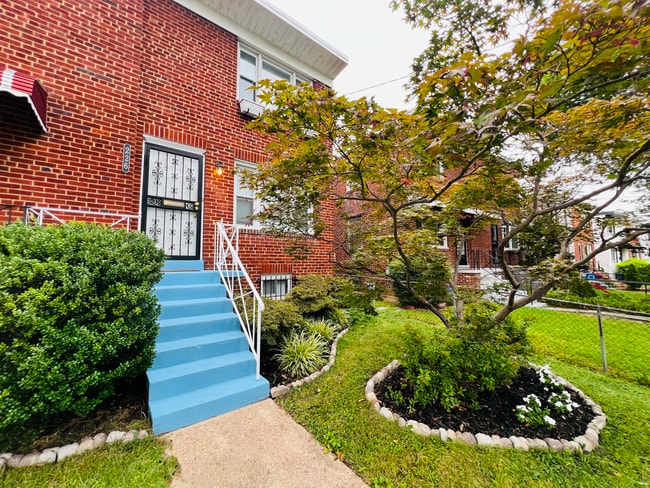 Photo - 226 Nicholson St NE Townhome