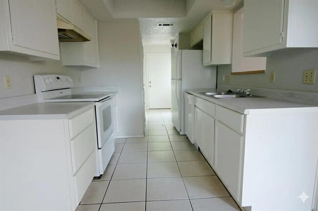 Photo - 9600 Bear Paw Trail