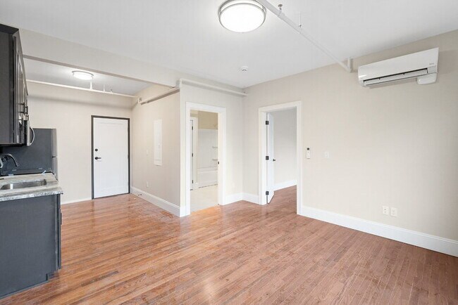 Photo - 702 20th St Unidad 302