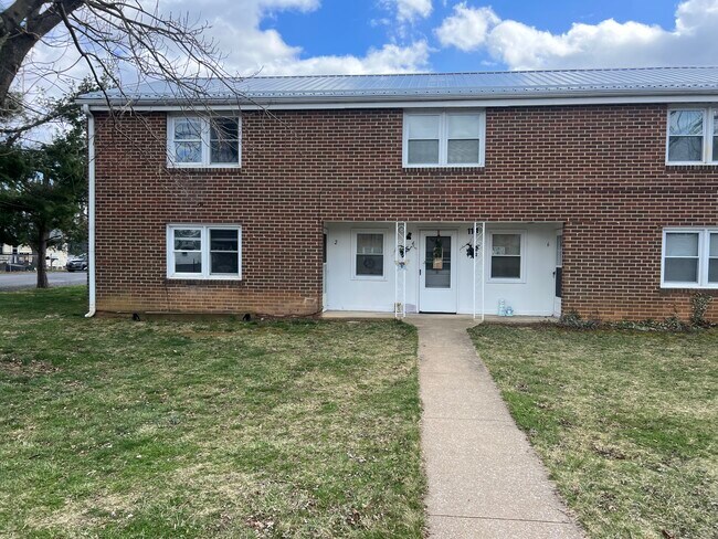 Photo - 114 Mulberry St Unit 2