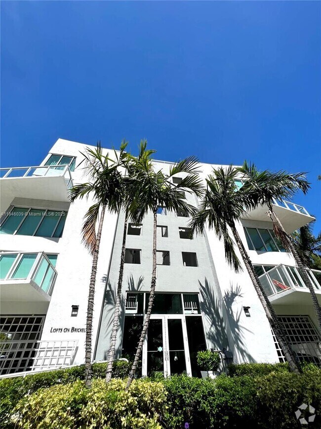 Building Photo - 1650 Brickell Ave Unit 205 Rental