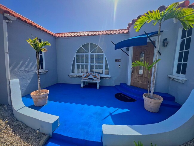 Photo - 2100 SW 14th Ave House