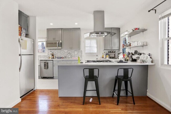 Photo - 4910 Sargent Rd NE