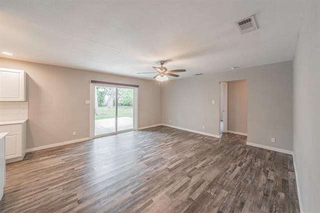 Photo - 5753 Saramac Dr House