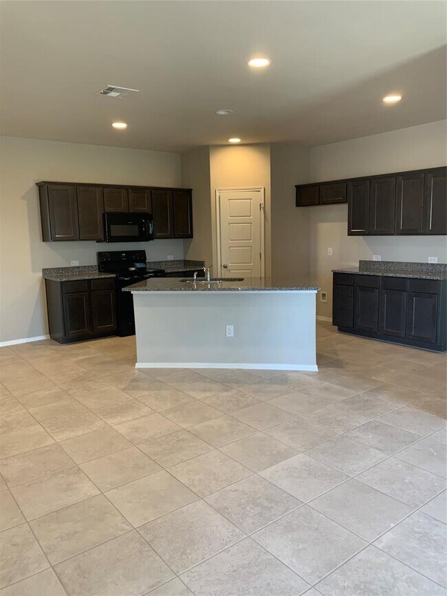 Photo - 202 Dodge Rd