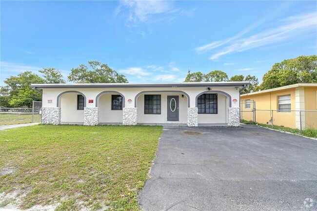 Building Photo - 259 NW 29th Terrace Rental