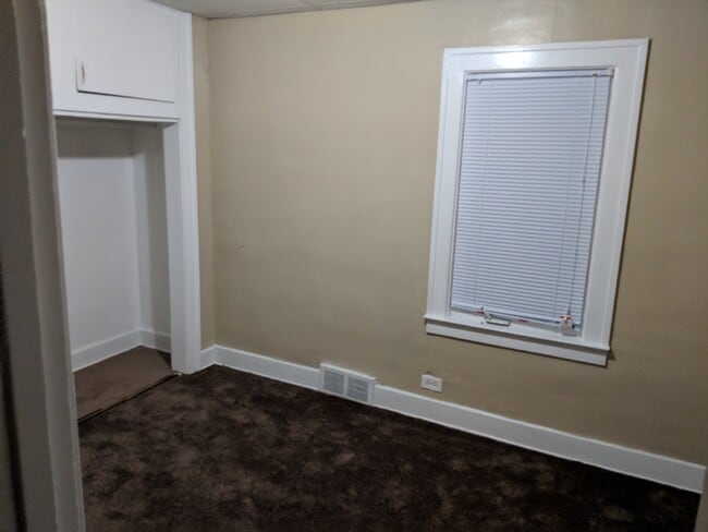Building Photo - 83 McKinley St Rental