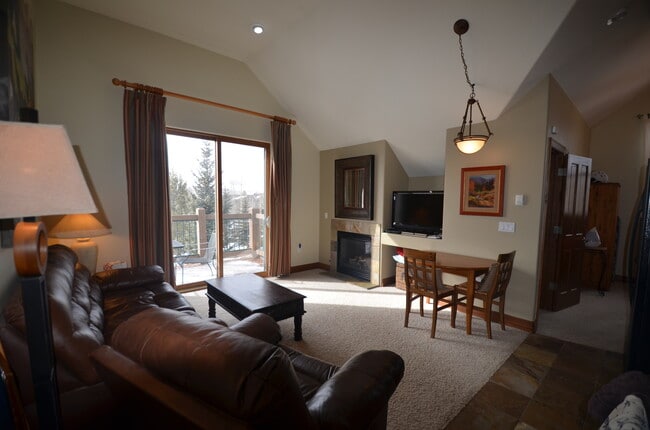 Photo - Highlands Green Lodge! Updated One Bedroom close to Main Street! SUMMER ONLY RENTAL!