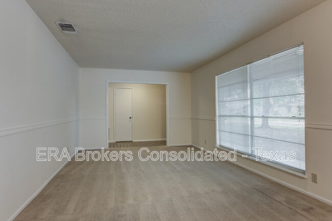 Photo - 641 Richfield Dr