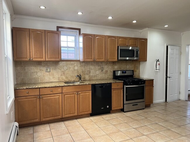 Photo - 1408 5th St Unit 3