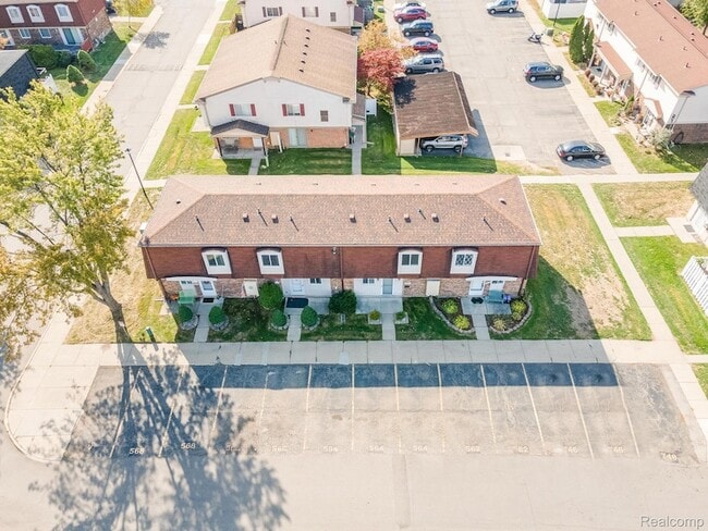 Photo - 15566 Dupage Blvd