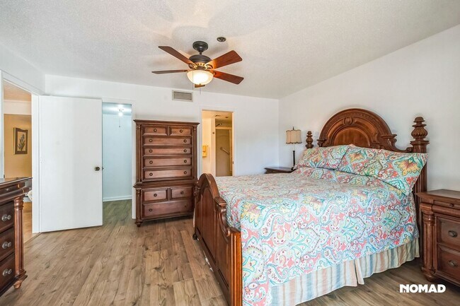 Photo - Charming 2BR Condo in Venice