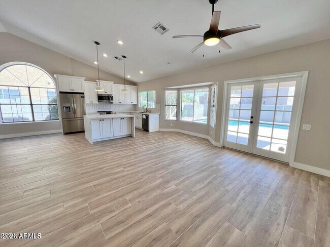 Photo - 10889 E Kalil Dr