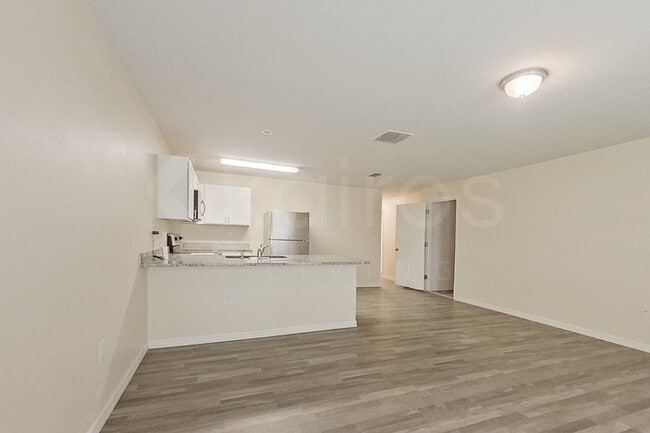 Photo - 27008 Anthony Ave