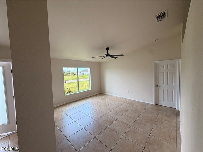 Photo - 403 SW 30th Ave