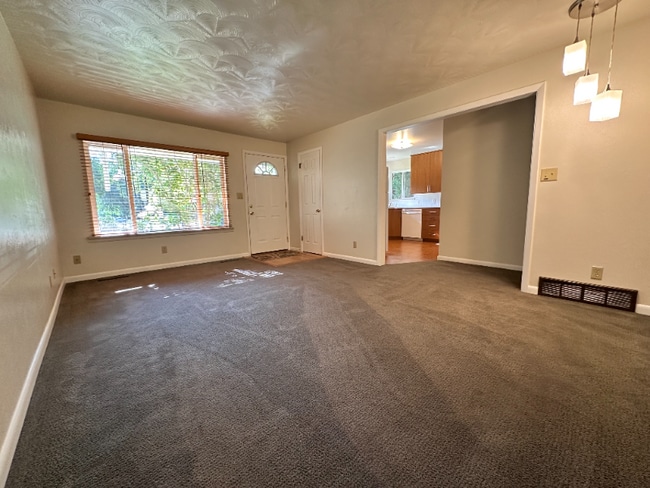 Photo - 307 S Washington Ave