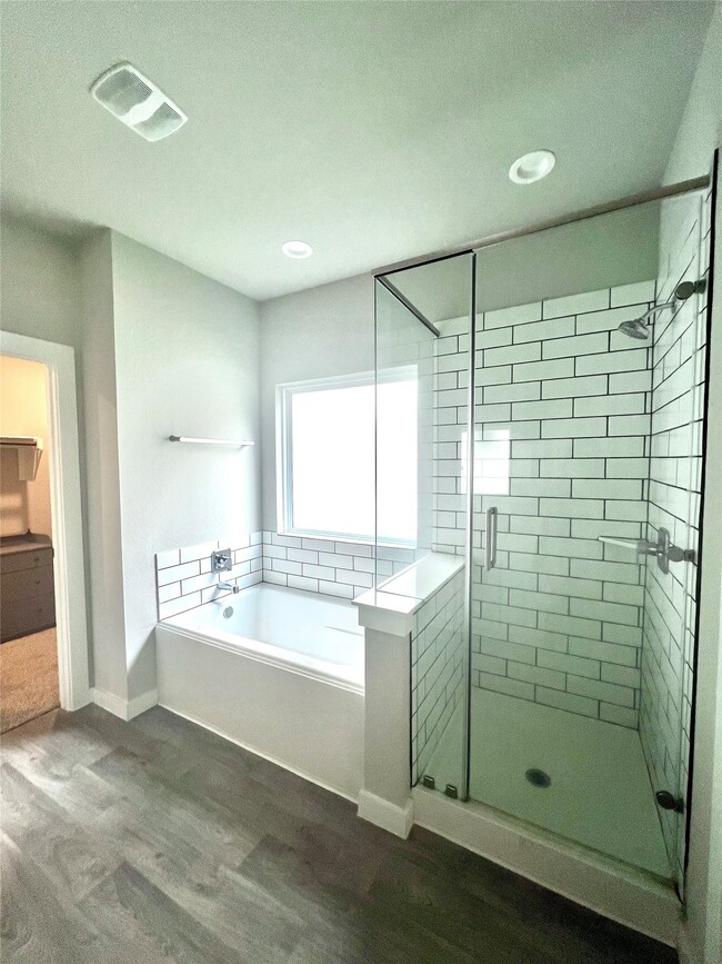 Photo - 14233 Wonder Lake Ln