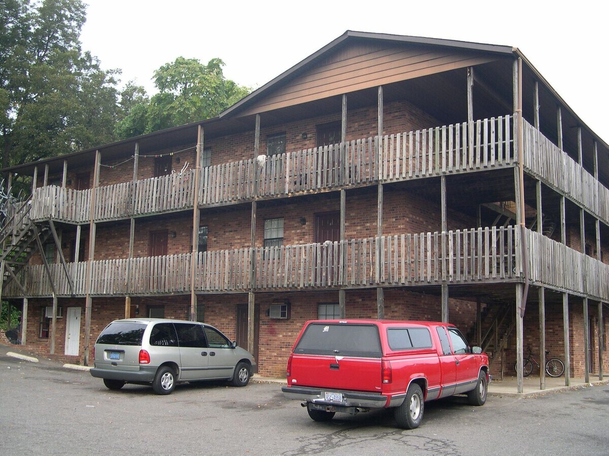 Photo - 1410 ACADEMY ST