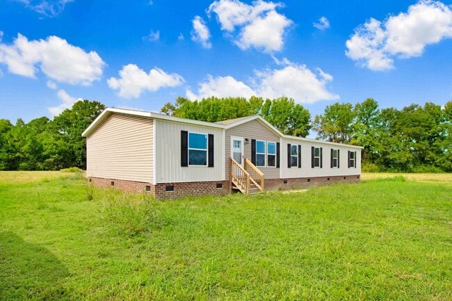 Photo - SPACIOUS 4 BR | 3 BA HOME W/ PLENTY OF PRI...