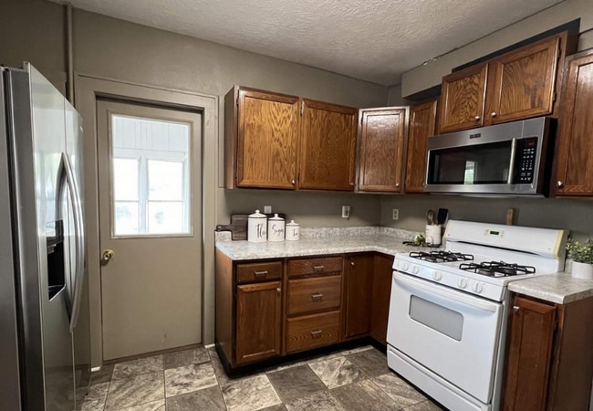 Photo - 10 S University St