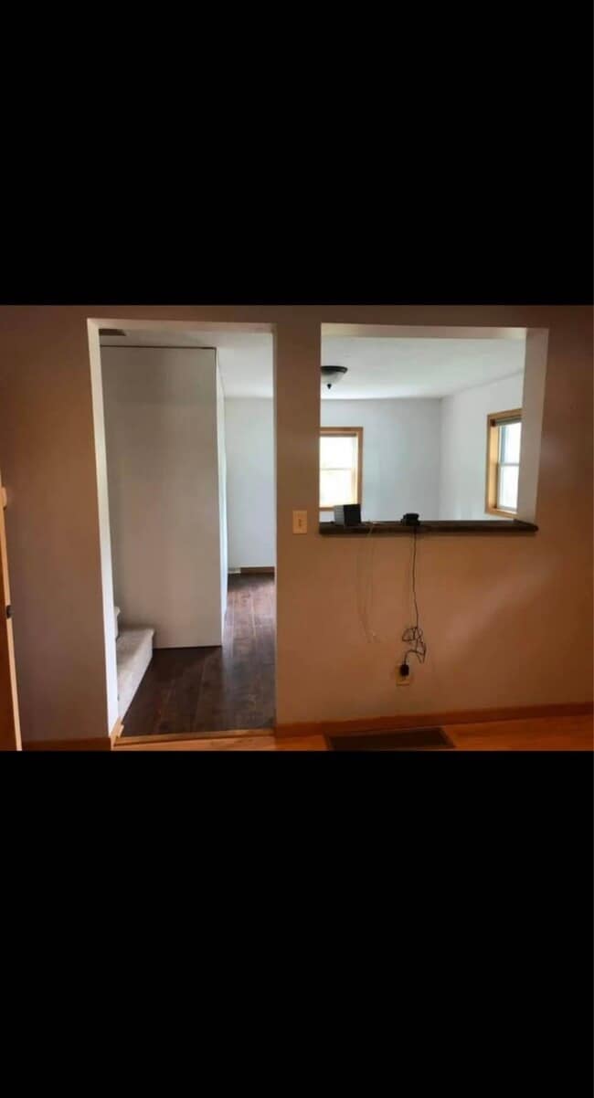 Photo - 608 N West St