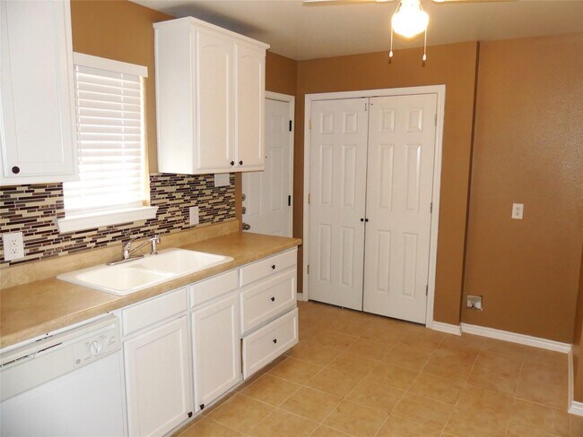 Photo - 108 S Cleveland Ave