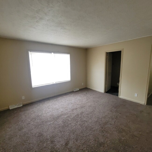 Building Photo - Eastside 3BR/2BA House w/Storage Shed!