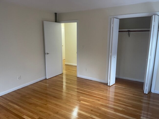 40 Gardner St