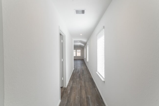 Photo - 24314 Pebble Cres Ln