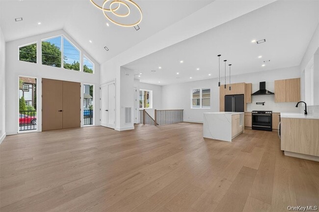 Photo - 117 Orchard St